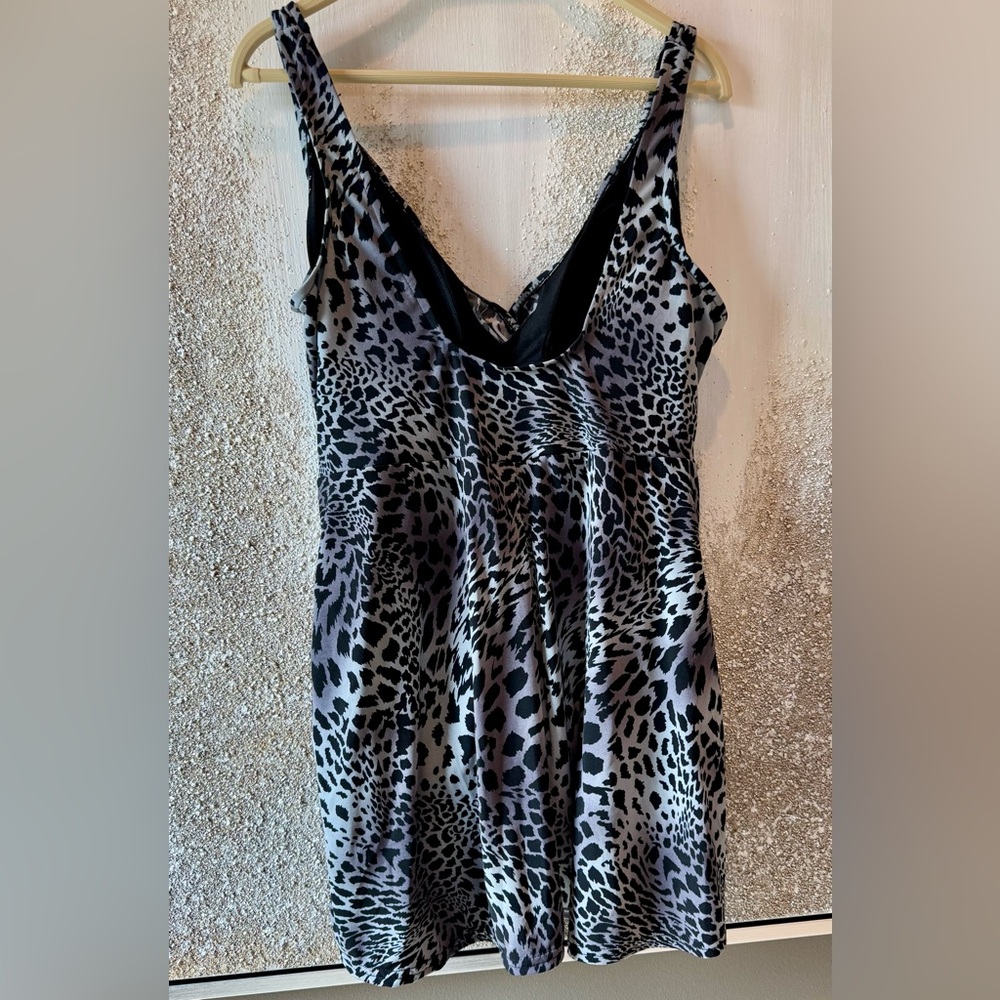 Catalina Suddenly Slim Black/Grey Swimsuit Dress. - Picture 2 of 6